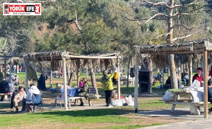 Güneşli hava Adagöl’ü doldurdu