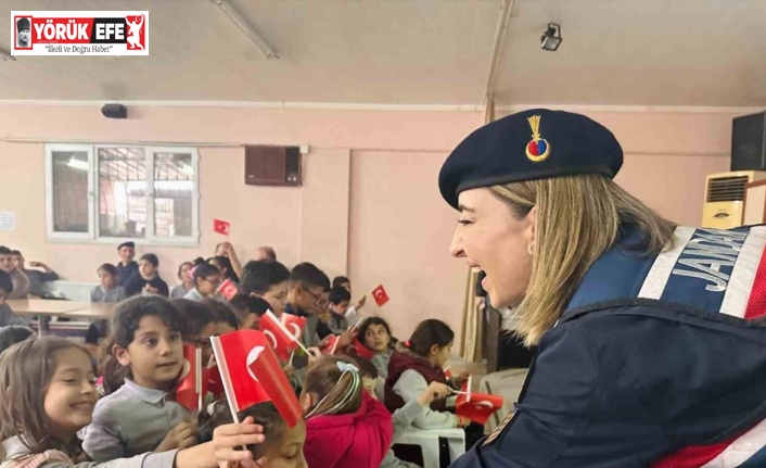 Jandarma ekipleri Yenipazar’da öğrencileri bilgilendirdi