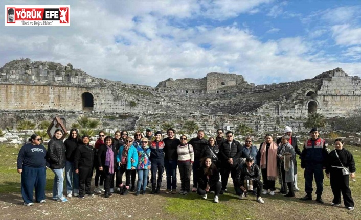 Yabancı turistlere Jandarmadan doğa sevgisi