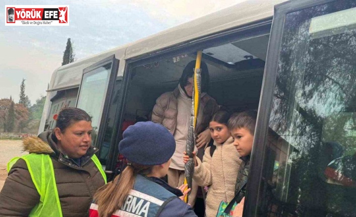 Aydın’da jandarma ekiplerinden okul önü denetimi