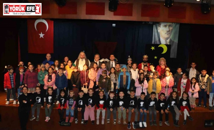 Başkan Çerçioğlu Nazillili çocukları tiyatro ile buluşturdu