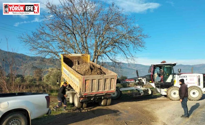 Bozdoğan Belediyesi arazi yollarında düzenleme çalışmalarını sürdürüyor