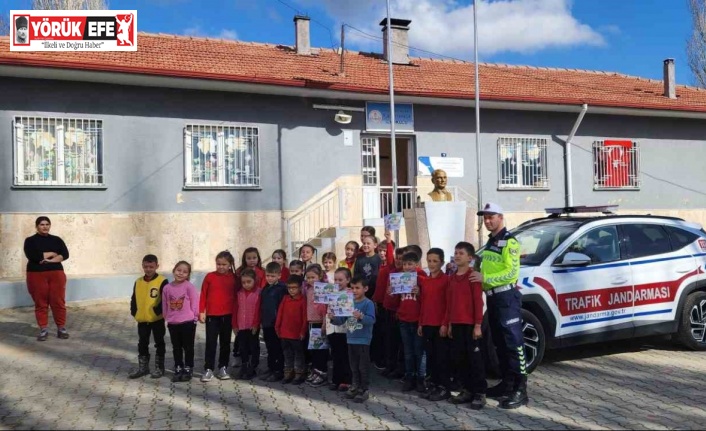 Jandarmadan öğrencilere trafik eğitimi