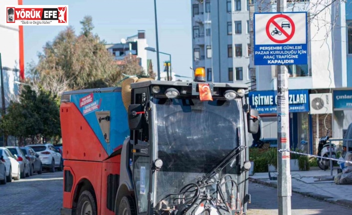 Kuşadası Belediyesi’nden ‘Burç Sokak’ta’ detaylı temizlik çalışması