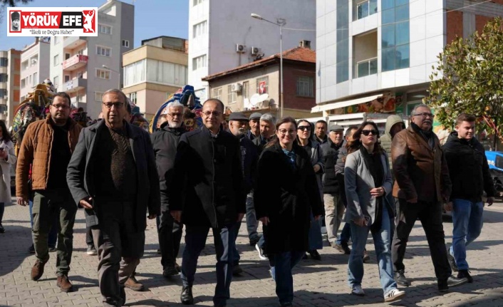 Kuyucak Deve Güreşi Şenlikleri kortej yürüyüşü ile başladı