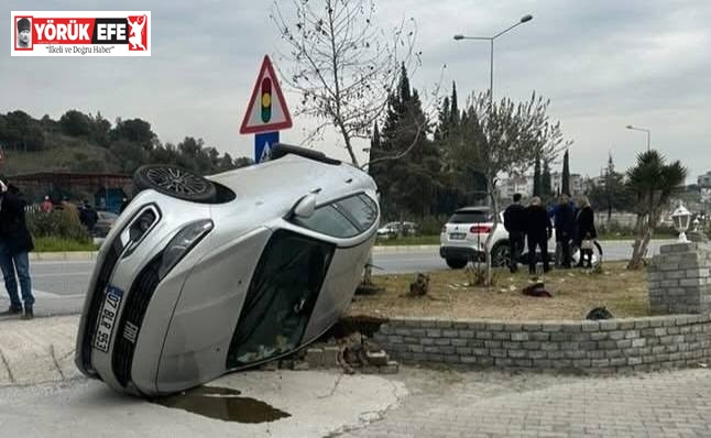 Söke’de otomobil yan yattı: 1 yaralı