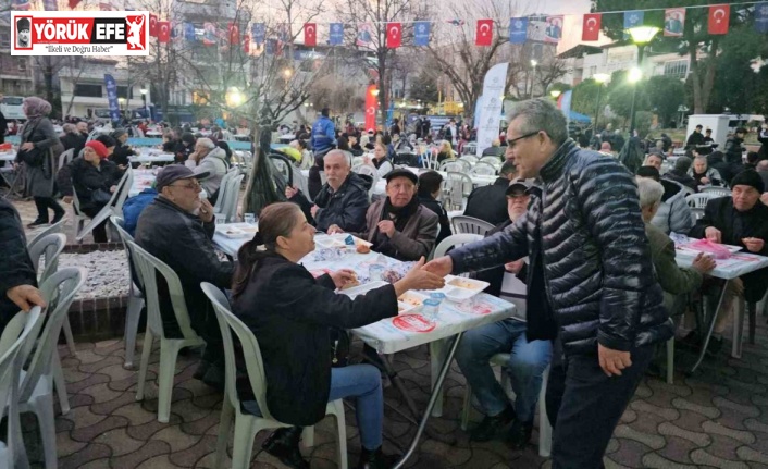 Aydın BŞB’nin Nazilli’deki ilk iftar sofrası doldu taştı