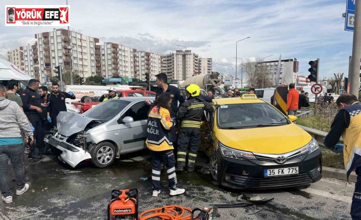 Aydın’da taksi ile otomobil çarpıştı: 2 yaralı