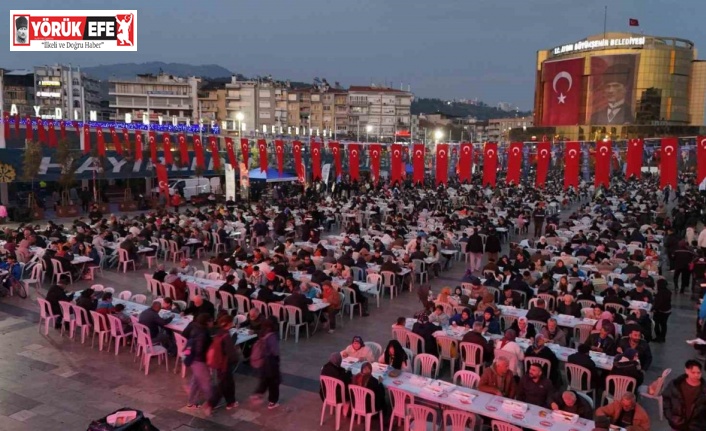 Başkan Çerçioğlu, iftarda vatandaşlarla buluştu