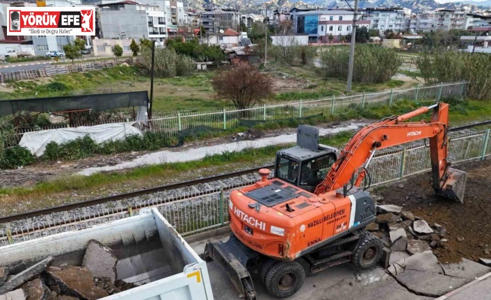 Nazilli’de yol çalışmaları sürüyor