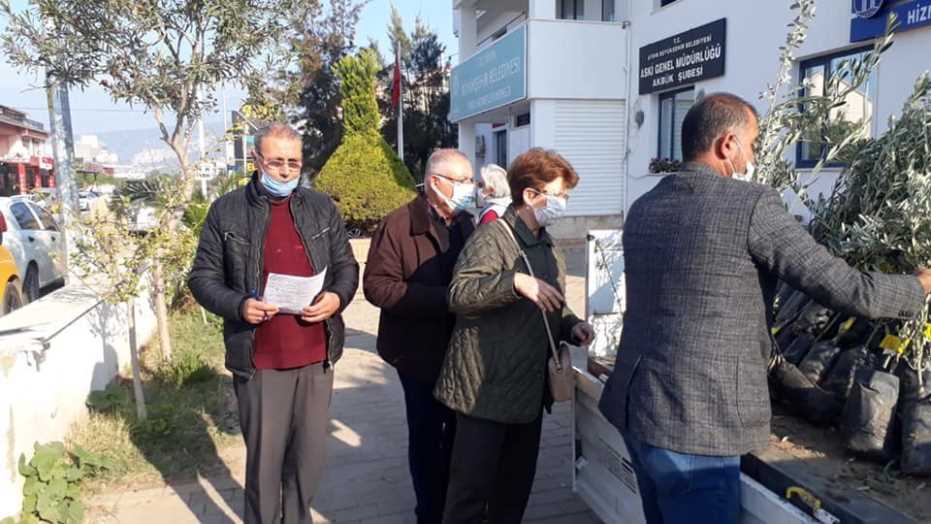 Didim’De Zeytin Üreticilerine Anlaşmalı Fidan Desteği Sürdürüldü 