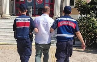 Jandarma ekipleri aranan şahıslara göz açtırmıyor