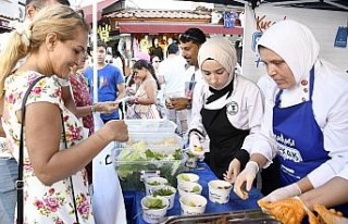 Kuşadası Sokak Festivali yoğun ilgi gördü