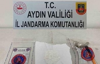 Şüpheli araçta uyuşturucu ele geçirildi