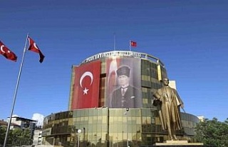 Aydın Büyükşehir Belediyesi billboardları kendisi...