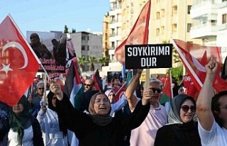 Kuşadası’nda ’Gazze’ye’ destek yürüyüşü