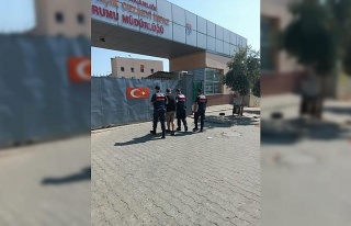 Aranan şahıs Efeler’de yakalandı