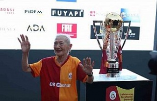 Galatasaray’ın şampiyonluğu Kuşadası’nda...