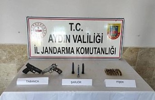 Jandarmadan ‘ruhsatsız silah’ baskını