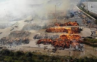 Söke Kipaş Kağıt Fabrikası’ndaki yangın 16...