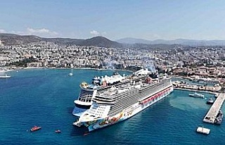 30 Ağustos Zafer Bayramı Kuşadası’nda turizm...