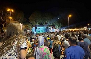 Büyükşehir Didim’de konser düzenledi, gözler...