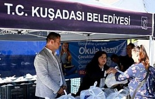 Kuşadası Belediyesi’nin beslenme çantası desteği...