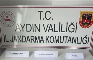 Şüpheli araçtan uyuşturucu çıktı