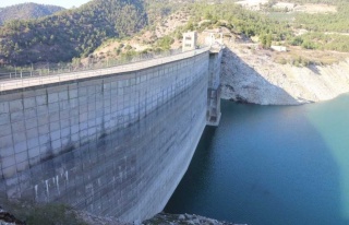 Kemer Baraj Gölü’Nde Su Seviyesi Kritik Durumda...