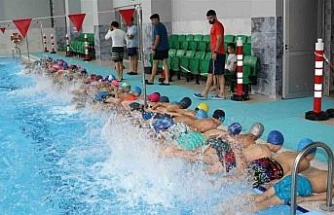 Bozdoğan Yarı olimpik Yüzme Havuzu’nda ilk kulaç atıldı