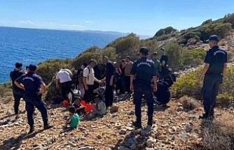 Kuşadası’nda 31 düzensiz göçmen jandarma ekiplerince yakalandı