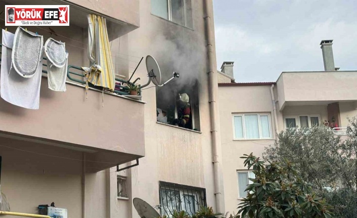 Kuşadası’nda elektrikli battaniye evi yaktı